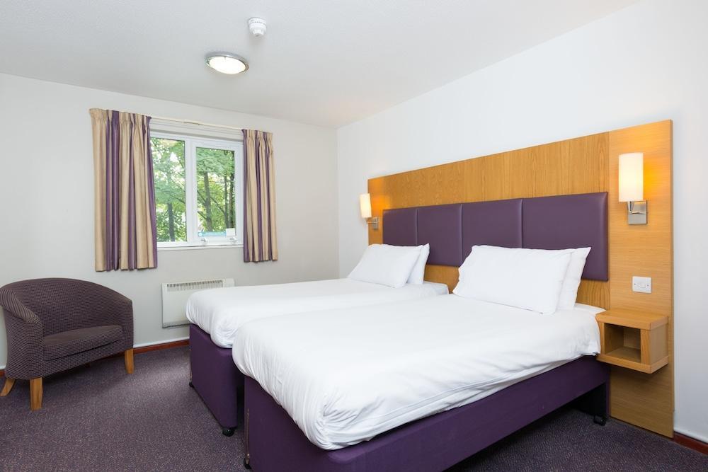 Comfort Inn Manchester North Middleton  Buitenkant foto
