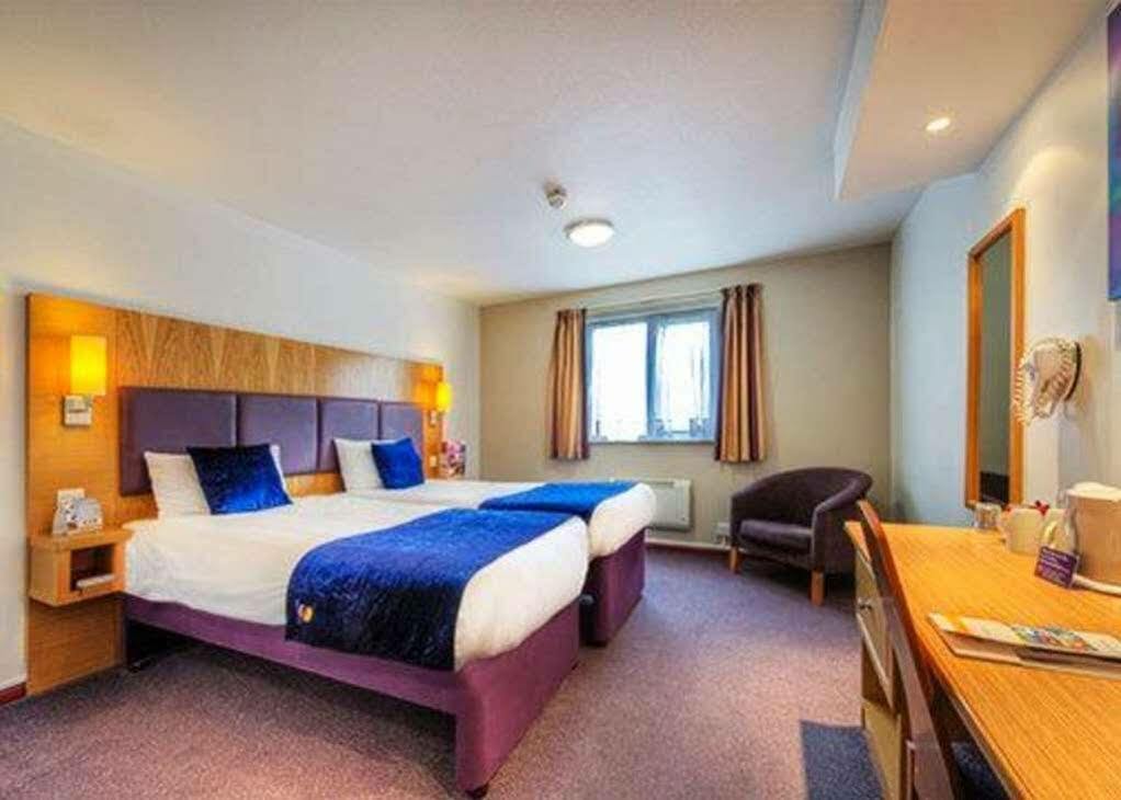 Comfort Inn Manchester North Middleton  Buitenkant foto