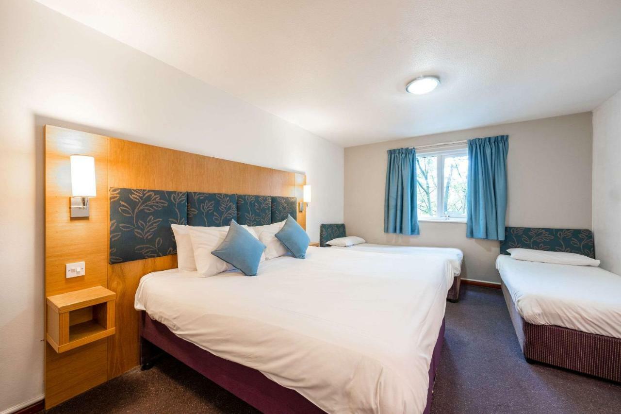 Comfort Inn Manchester North Middleton  Buitenkant foto