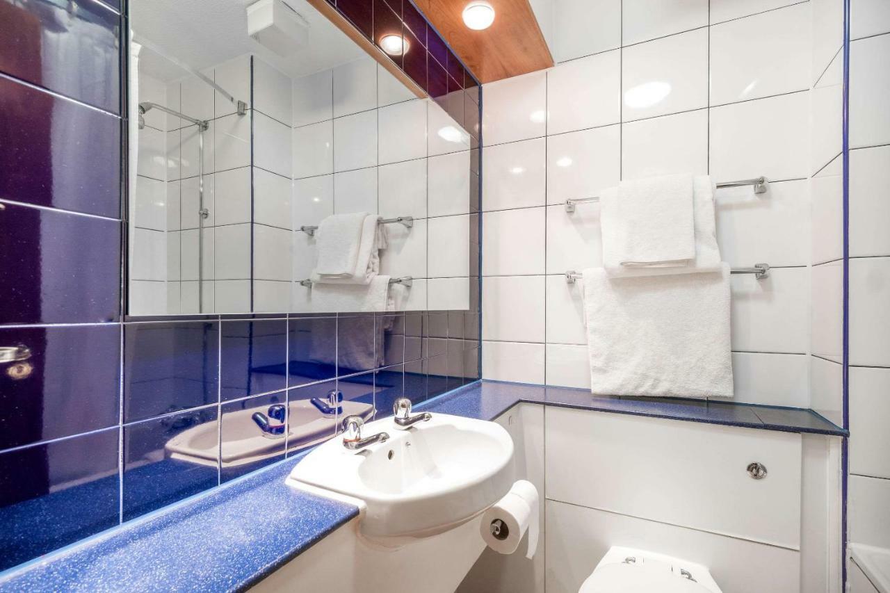 Comfort Inn Manchester North Middleton  Buitenkant foto