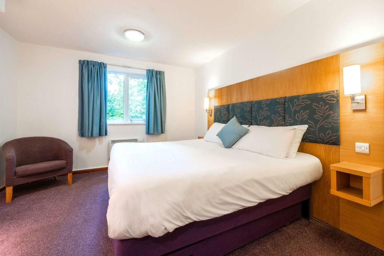 Comfort Inn Manchester North Middleton  Buitenkant foto