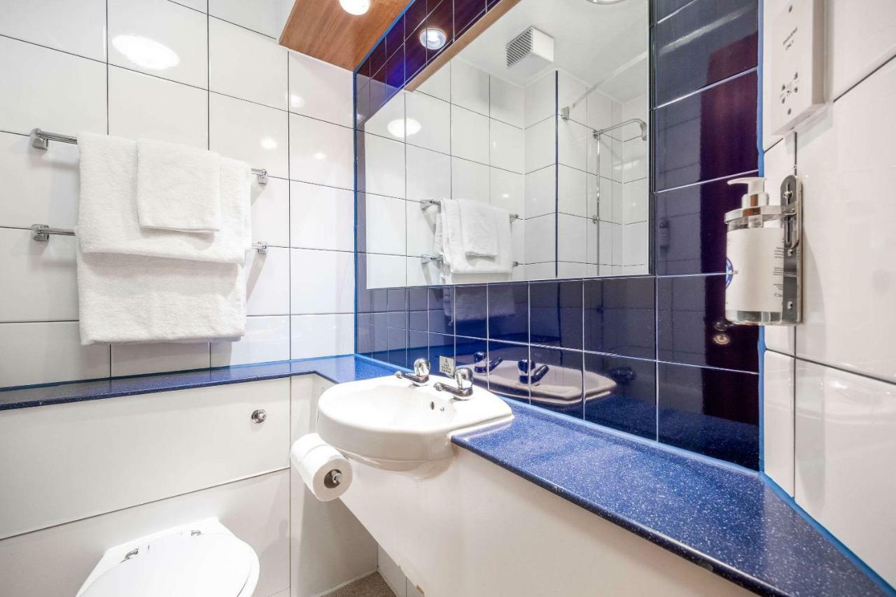 Comfort Inn Manchester North Middleton  Buitenkant foto